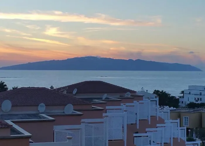 Vaso Rojo Vista Mar Costa Adeje