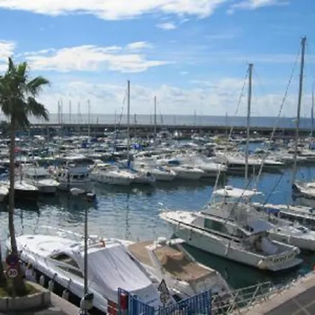 Vaso Rojo Vista Mar * Адехе